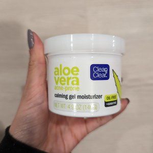Clean & Clear Clean & Clear Aloe Vera Calming Gel Acne Facial Moisturizer